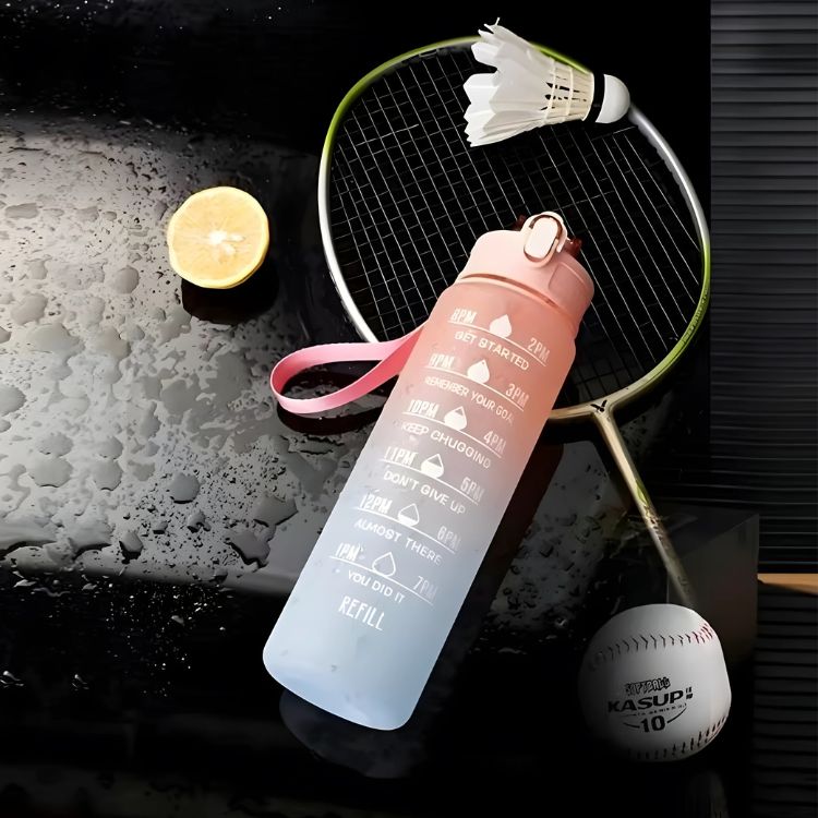 gourde-sport-sur-raquette-de-badminton