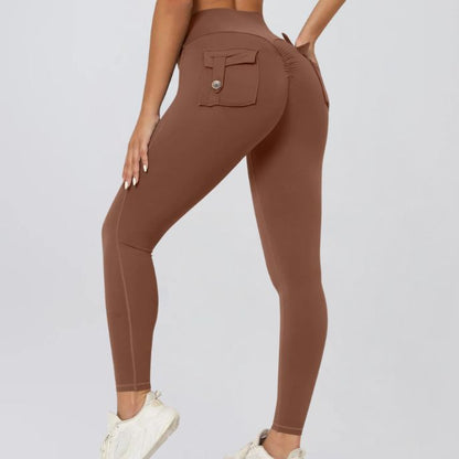 femme porte legging marron