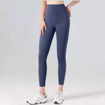 femme porte legging marine
